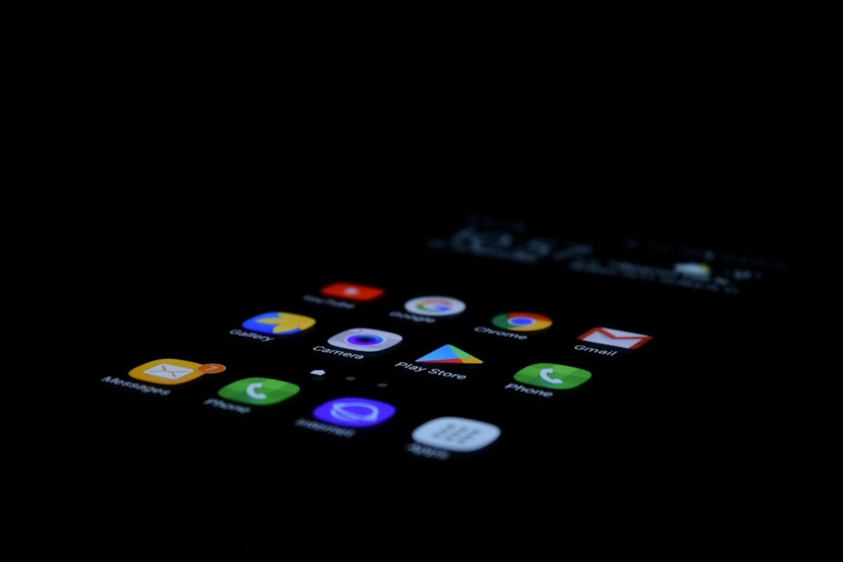 What “Airplane Mode” Really Does (and the Smart Ways to Use It)